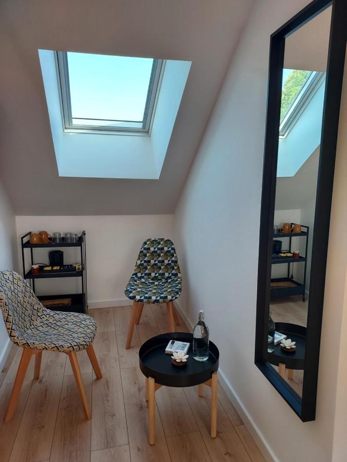 En Pleine Campagne, Proche Du Mans - Chambre D'Hotes Fille ภายนอก รูปภาพ