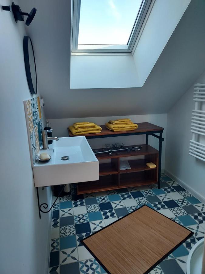 En Pleine Campagne, Proche Du Mans - Chambre D'Hotes Fille ภายนอก รูปภาพ