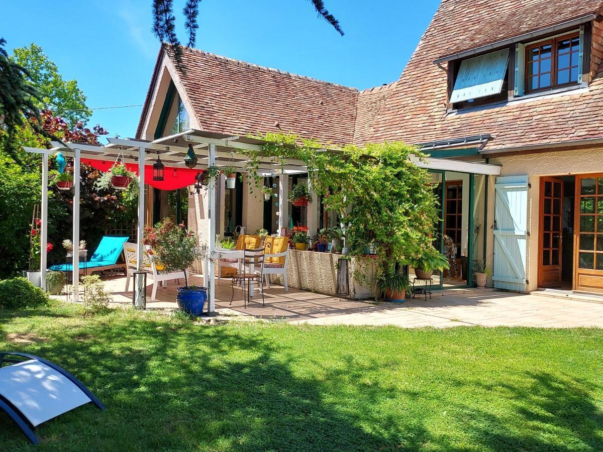 En Pleine Campagne, Proche Du Mans - Chambre D'Hotes Fille ภายนอก รูปภาพ
